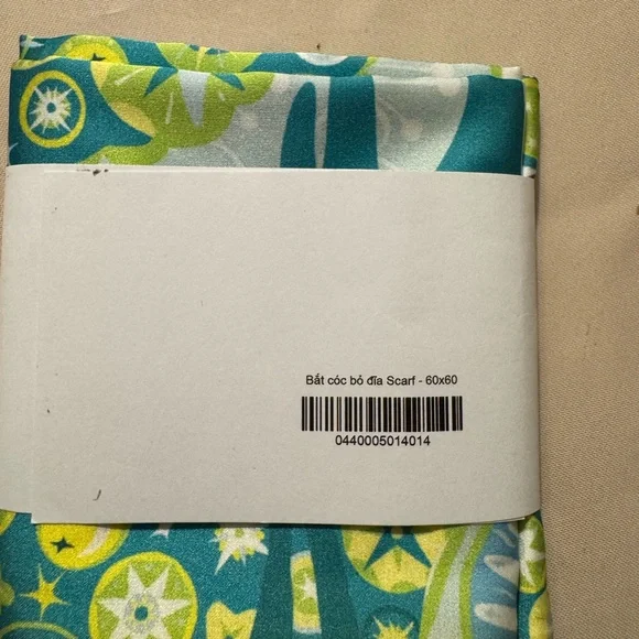 Frog print scarf from Vietnam! - Picture 2 of 2